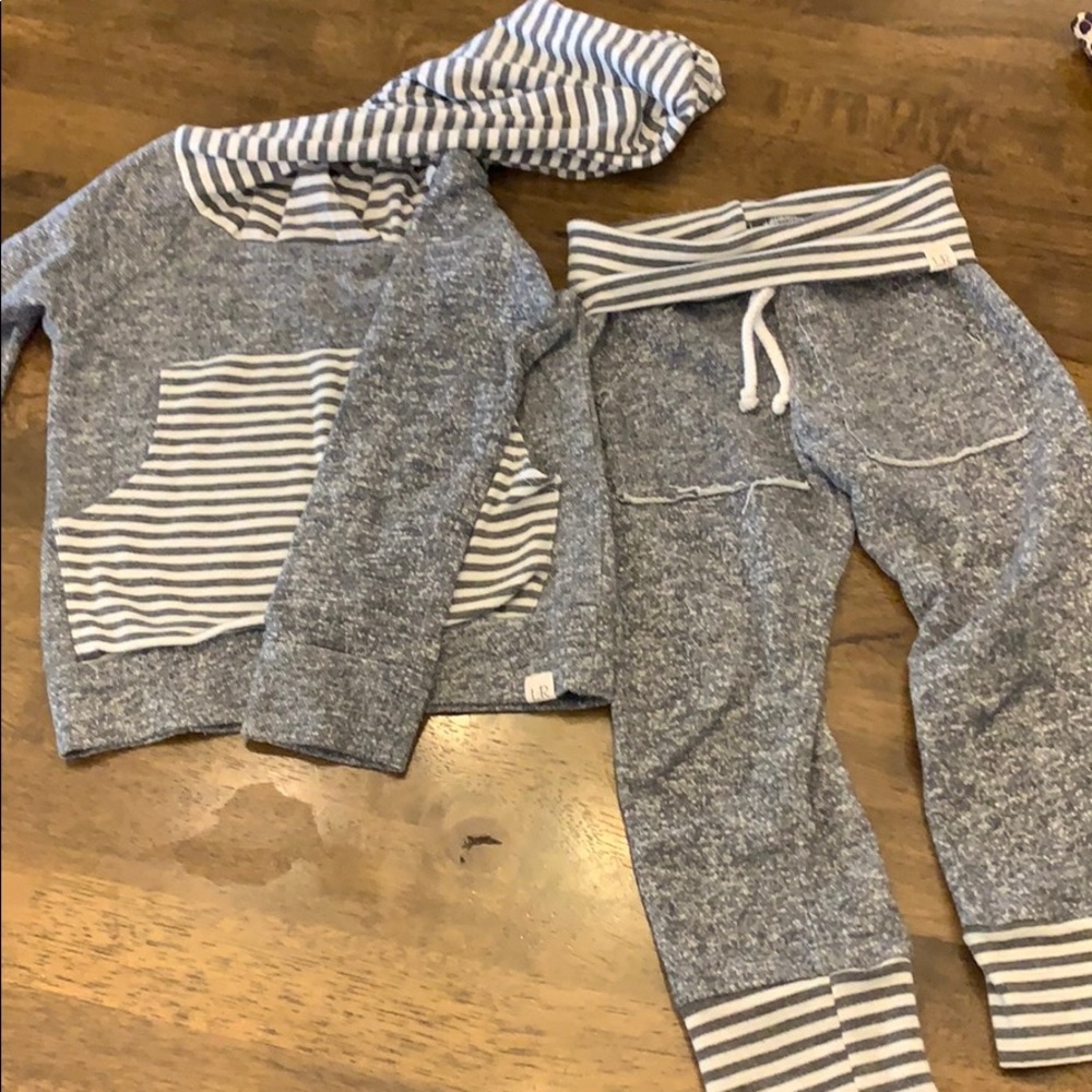 Lulu and roo hoodie and jogger set size 4